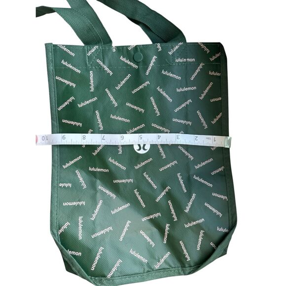 Lululemon Reusable Limited Edition Holiday Green Pink Medium Shopping Lunch Bag - Picture 3 of 3
